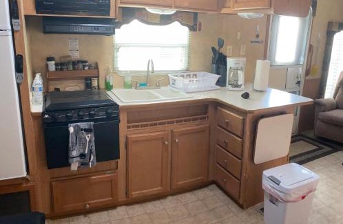 Drexel Heights Villa | 5th wheel 4b