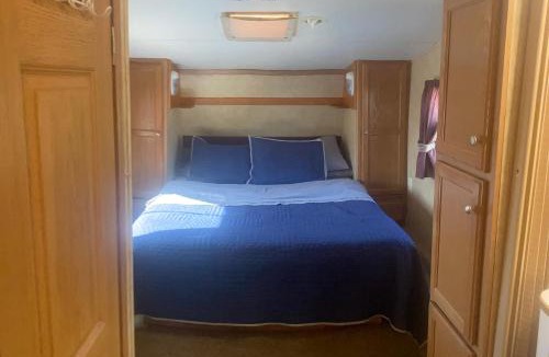 Drexel Heights Villa | 5th wheel 4b