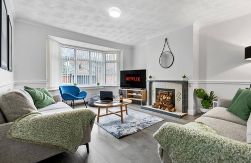 Leamington Spa House | 5x Bed Central Townhouse (Sleeps 9x) w. Parking