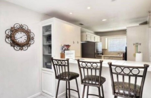 Anaheim Resort House | 6,500/Month–Corporate Housing, Insurance Claims, Relocation, Pets Welcome. May 8