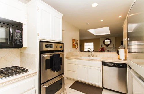 Anaheim Resort House | 6,500/Month–Corporate Housing, Insurance Claims, Relocation, Pets Welcome. May 8