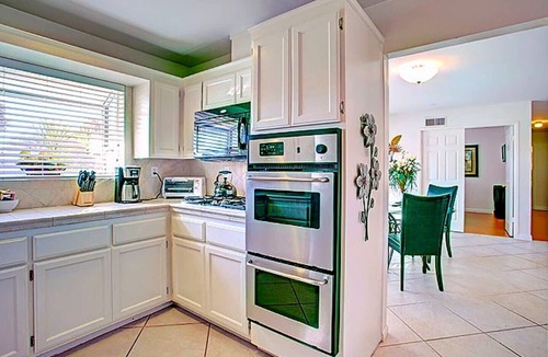 Anaheim Resort House | 6,500/Month–Corporate Housing, Insurance Claims, Relocation, Pets Welcome. May 8
