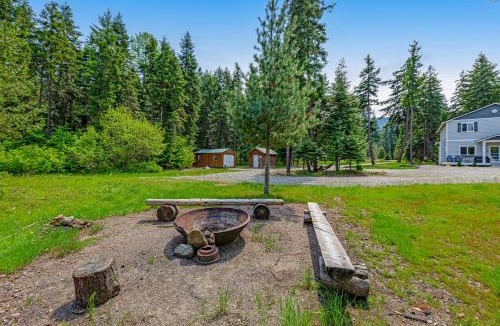 Cle Elum House | 6 Acre Wilderness Retreat