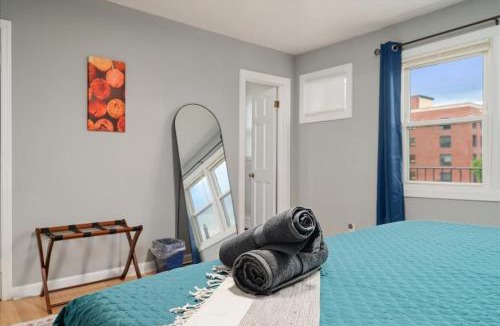 Southeast Yonkers Apartment | 6 bdr Yonkers Home 2 Apts Balcony & Parking