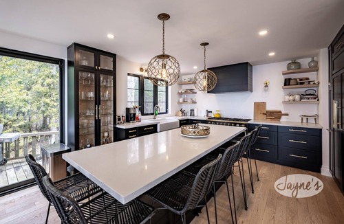 Lafontaine Cottage | 6 bed 4 bath cottage in Tiny with stunning beach on Georgian Bay!