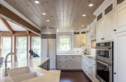 Seguin Cottage | 6 bed 5 bath cottage on Lake Rosseau