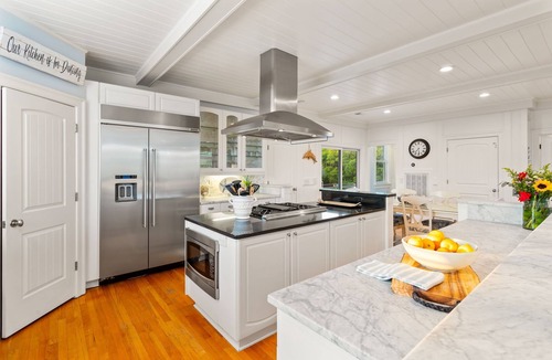 Isle of Palms House | 6 Bed/5 Bath Home, Elevator. Private Yard & Pool, Discounts for Winter bookings