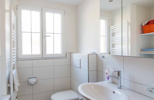 Adelboden Apartment | 6 bed apartment, located in a quiet area.