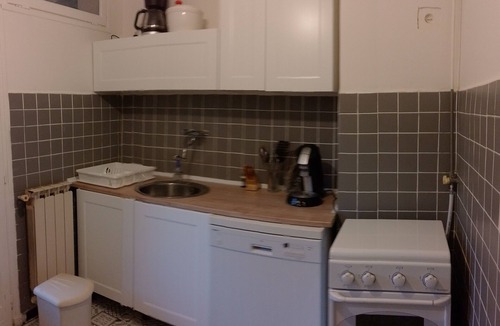 Costieres Apartment | 6-bed apartment with private garage