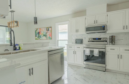 Fortson House | 6-Bed Artistic Home with Game room