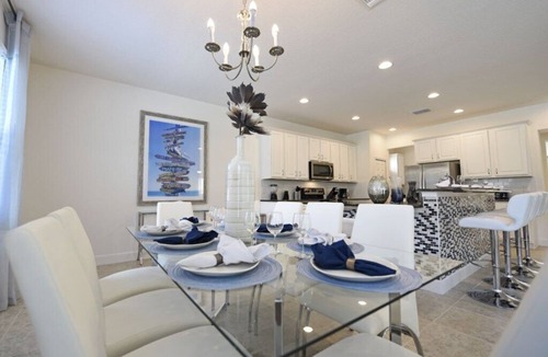 Watersong House | 6 Bed Beautifully Furnished Private Pool Home Near Theme Parks!