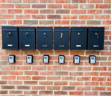 Dover Apartment | 6-Bed Coastal Flat, Walk to Castle & Parking