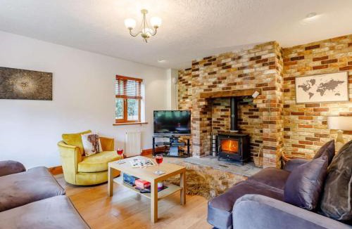 Raymonds Hill House | 6 Bed in Axminster oc-80470