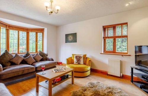 Raymonds Hill House | 6 Bed in Axminster oc-80470