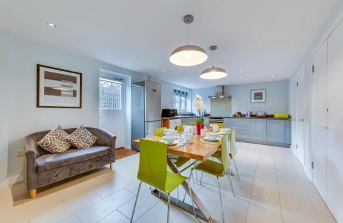 Knodishall House | 6 Bed in Knodishall oc-bil