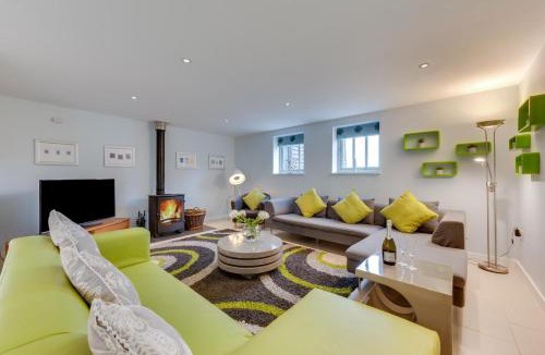 Knodishall House | 6 Bed in Knodishall oc-bil