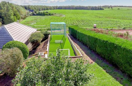 Glenisla House | 6 Bed in Leuchars 89572