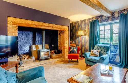 Milborne Saint Andrew House | 6 Bed in Milborne St. Andrew 80549