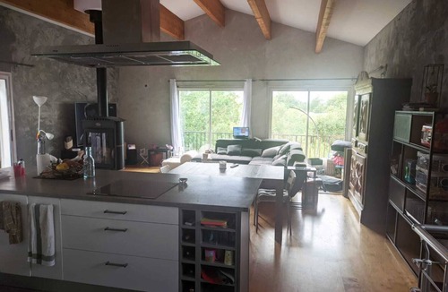 Montesquieu-des-Alberes House | 6 bedrooms, swimming pool, quiet, fully equipped,nair-condit. 15 mins sea/Spain
