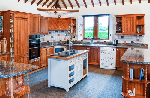 Irstead Cottage | 6 bedroom accommodation in South Walsham