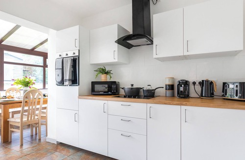 Leicester Cottage | 6 bedroom accommodation in Leicester