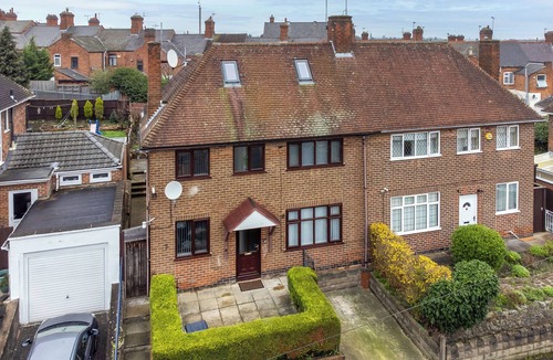 Leicester Cottage | 6 bedroom accommodation in Leicester