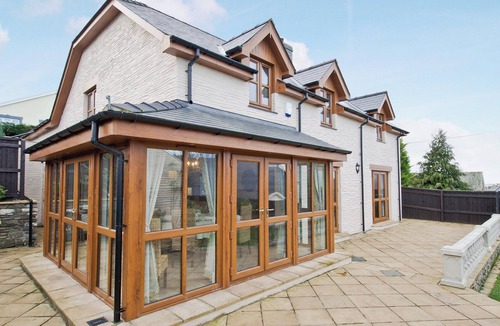 Aberaeron Cottage | 6 bedroom accommodation in Aberaeron