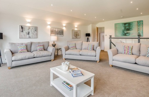 Little Cowarne Cottage | 6 bedroom accommodation in Docklow