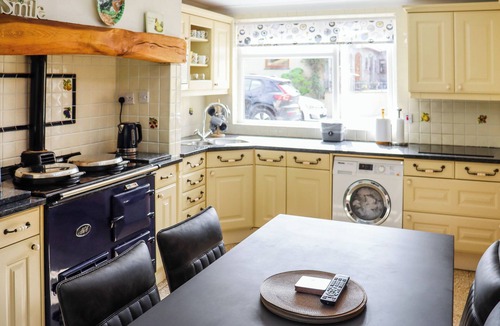 Ludchurch Cottage | 6 bedroom accommodation in Narbeth