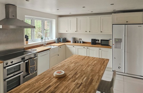 March Cottage | 6 bedroom accommodation in Stonea, near Ely