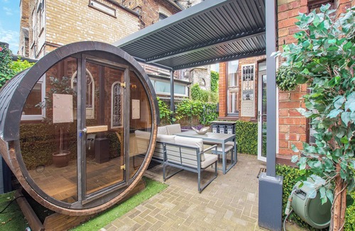 York Cottage | 6 bedroom accommodation in York
