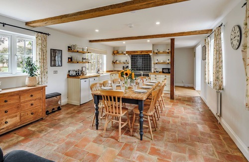 Ely Cottage | 6 bedroom accommodation in Stretham, Ely