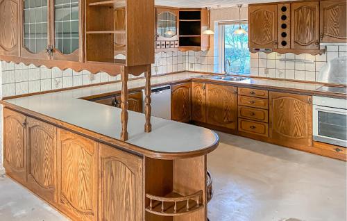 Hurup Thy House | 6 Bedroom Awesome Home In Hurup Thy