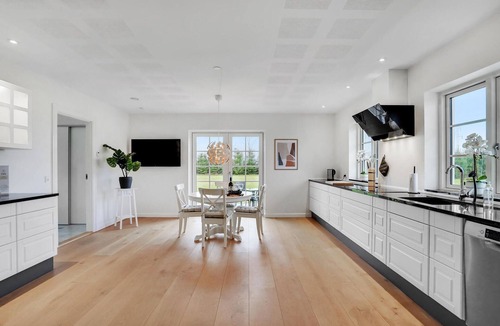 Grindsted House | 6 bedroom cozy home in Grindsted