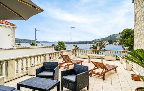 Slano House | 6 Bedroom Gorgeous Home In Slano