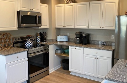 Pawcatuck House | 6 Bedroom Home & 4 Studio Cottages WATERFRONT COMPOUND