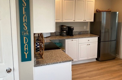 Pawcatuck House | 6 Bedroom Home & 4 Studio Cottages WATERFRONT COMPOUND