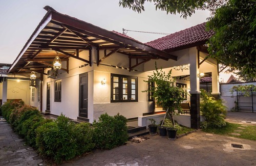 Central Yogyakarta House | 6 Bedroom House in Heritage Sultan Area