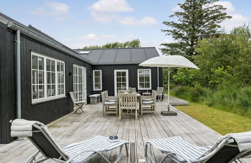 Slette Strand House | 6 bedroom nice home in Fjerritslev