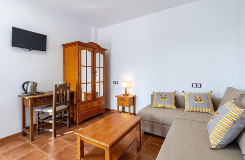 La Alqueria House | 6 bedroom pet friendly home in Galera
