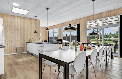 Fjellerup Strand House | 6 bedroom stunning home in Glesborg
