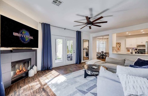 McKinney House | 6 Bedroom Villa | Pool | Hot Tub | Party Cabana