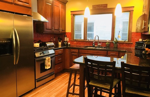 North Buffalo House | 6 BEDROOMS-2 KITCHENS Perfect home for big groups.
