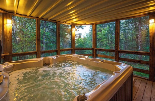 The Galena Territory House | 6 Bedrooms/5.5 Bath/Sauna/HotTub/Resort access/Entire home/Galena