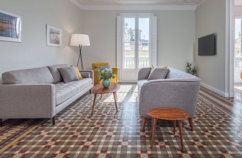 Ciutat Vella Apartment | 6 bedrooms and high standing in Plaza Cat * Bcn *
