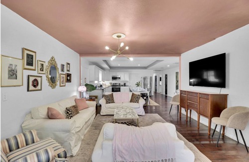 Eastside Promise Neighborhood House | 6 Bedrooms l 1 mi to Alamo + Riverwalk l Private Pool l Family + Pet Friendly