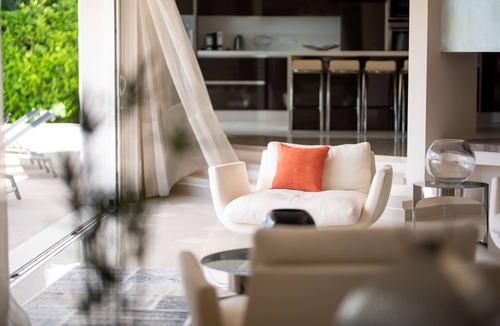 Mouans-Sartoux Villa | 6 Bedrooms Luxury Villa