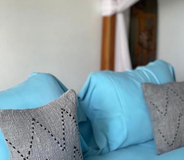 Sewon Villa | 6 Bedrooms Villa with Private Pool - Omah Dingoto