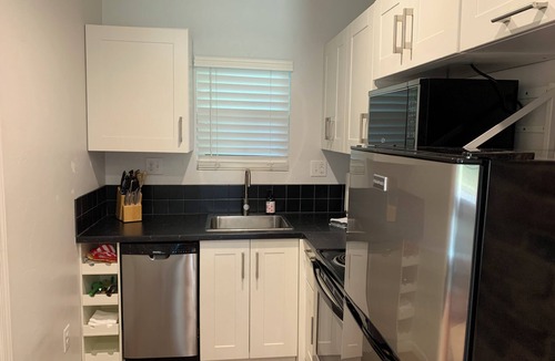 Central Oklahoma City House | 6 blocks from Health Science Center in Oklahoma City with WiFI, Central heat/air