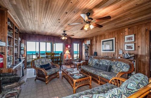 Pawleys Island House | 6 BR Oceanfront House with Creek Dock
